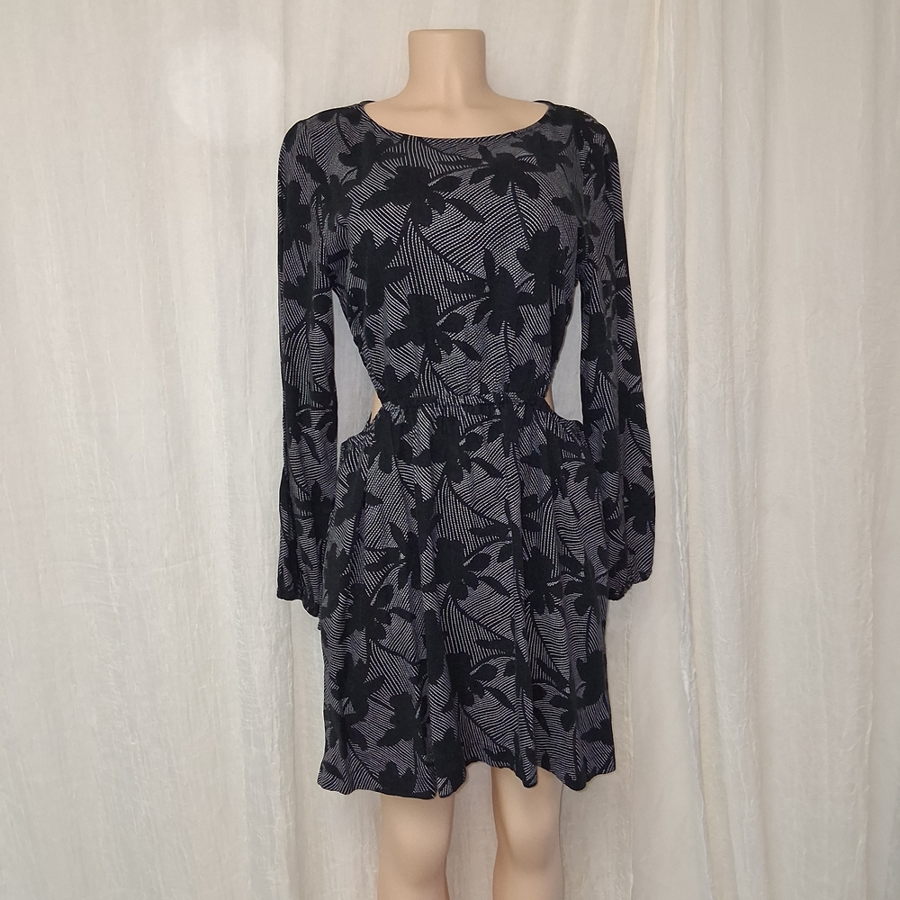 Universal Thread Black and Gray Long Sleeve Dress Women Size M